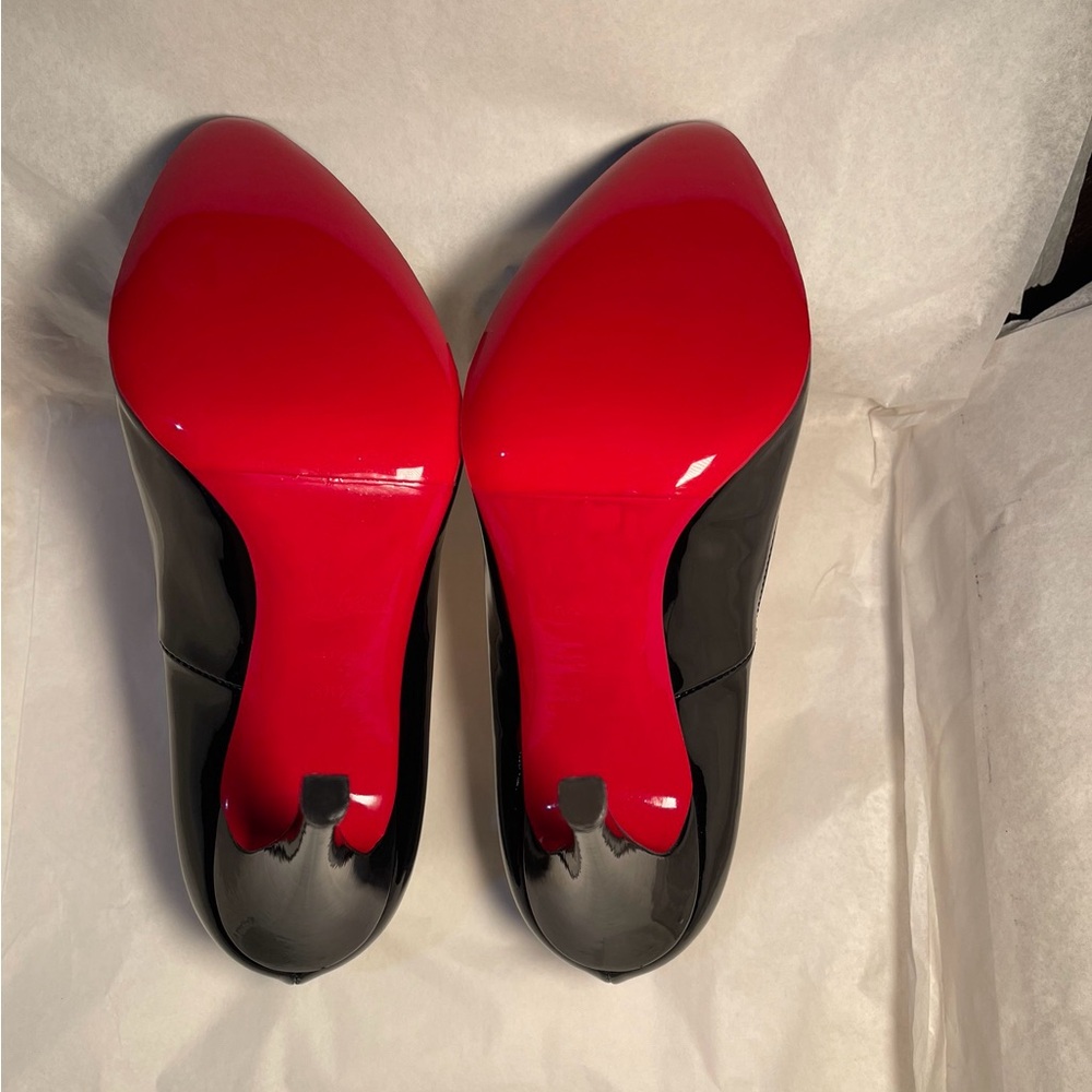 Christian Louboutin Glossy Black patent simple pumps 100mm. EU 38.5 - Picture 12 of 12